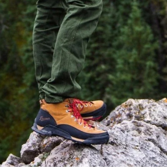 danner suede hiking boots